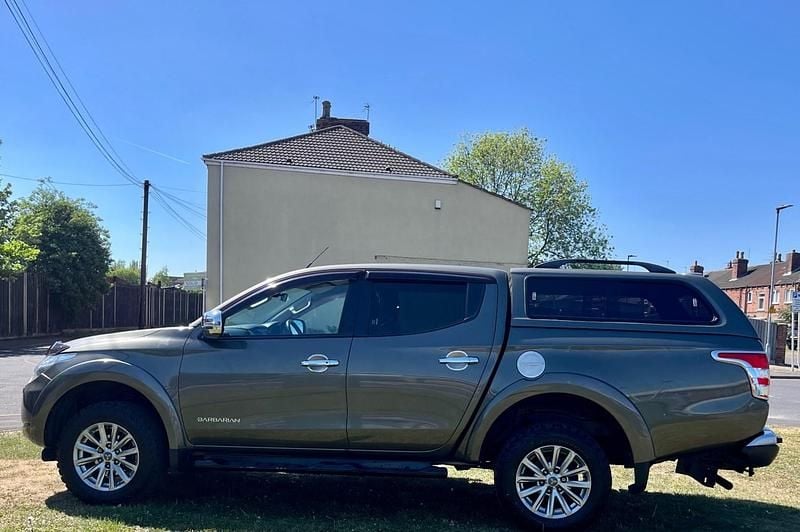 Green Used 2016 Mitsubishi L200 Pickup | £9,150 (Fair price) - Image 1/4