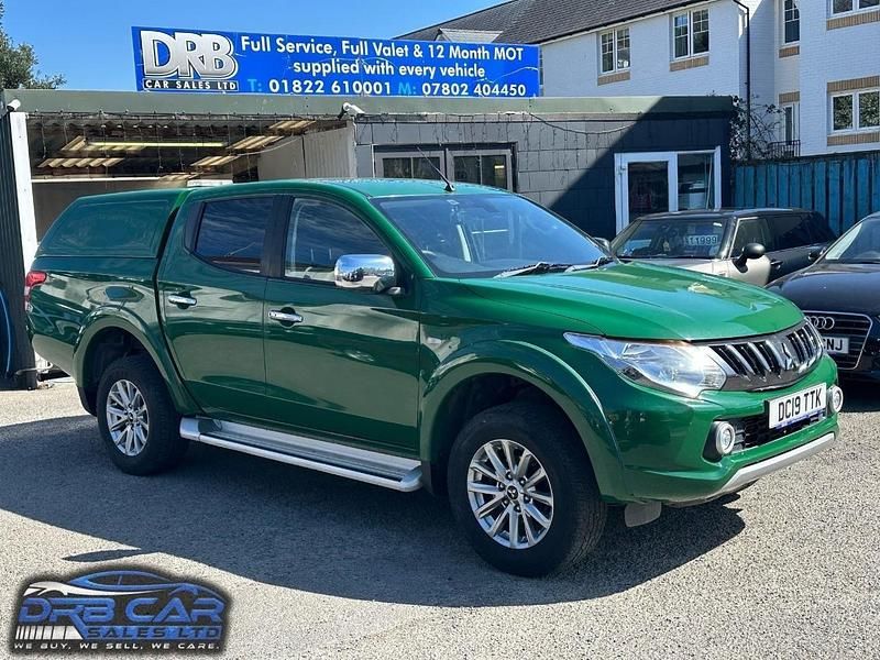 Green Used 2019 Mitsubishi L200 Pickup | £13,999 (Fair price) - Image 1/4