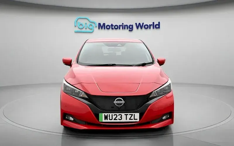 Second-hand Nissan Leaf Tekna 110 kW (150 CP) 2025 Hatchback