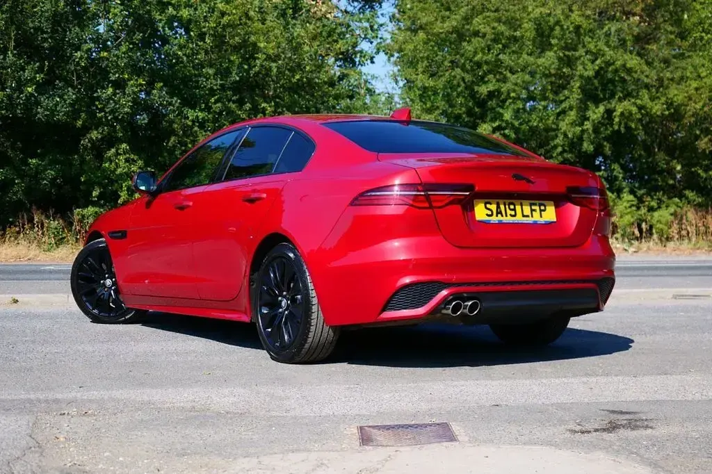 Used Jaguar XE R-Dynamic 180 HP (132 kW) 2019 Red Sedan