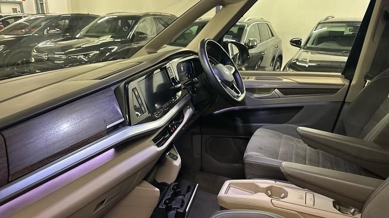 Used VW Multivan Style 218 HP (160 kW) 2024 Deep black Van