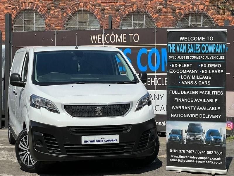 White Used 2021 Peugeot Expert Van | £9,944 (Fair price) - Image 1/4