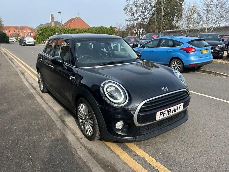 Używany Mini Cooper Hatch 136 KM (100 kW) 2018 Czarny Hatchback