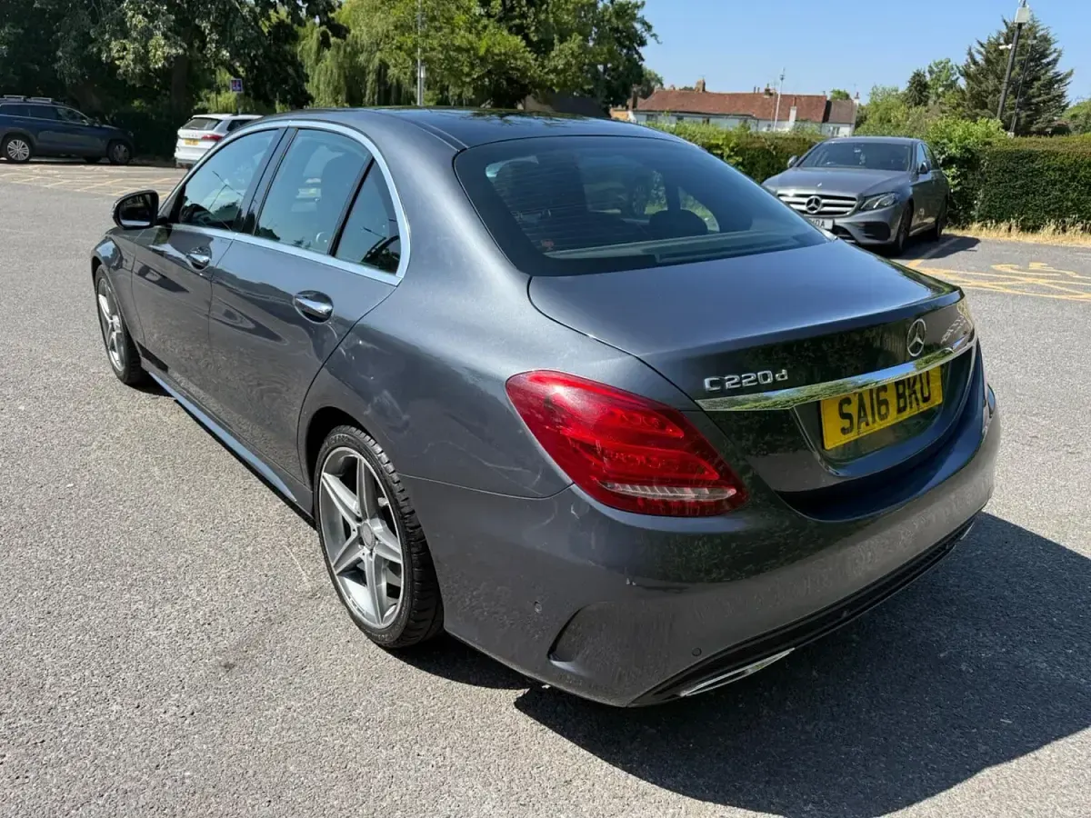 Used Mercedes C220 AMG Line Premium Plus 170 HP (125 kW) 2016 Grey Sedan
