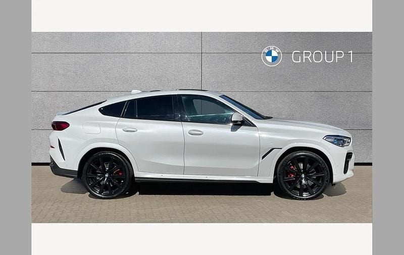 Used BMW X6 M Sport 334 HP (245 kW) 2022 White SUV
