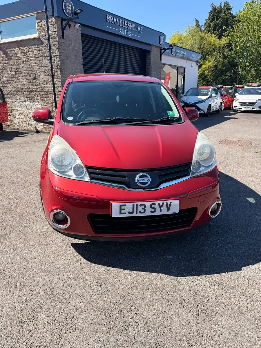 Used Nissan Note N-TEC 110 HP (80 kW) 2013 Red Hatchback