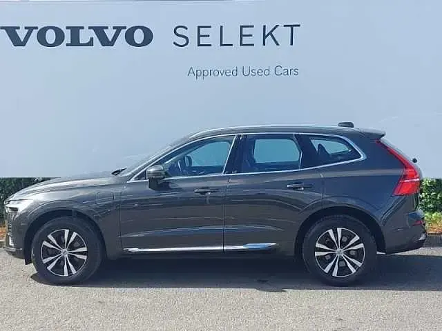 Second-hand Volvo XC60 Inscription 350 CP (257 kW) 2022 Gri SUV