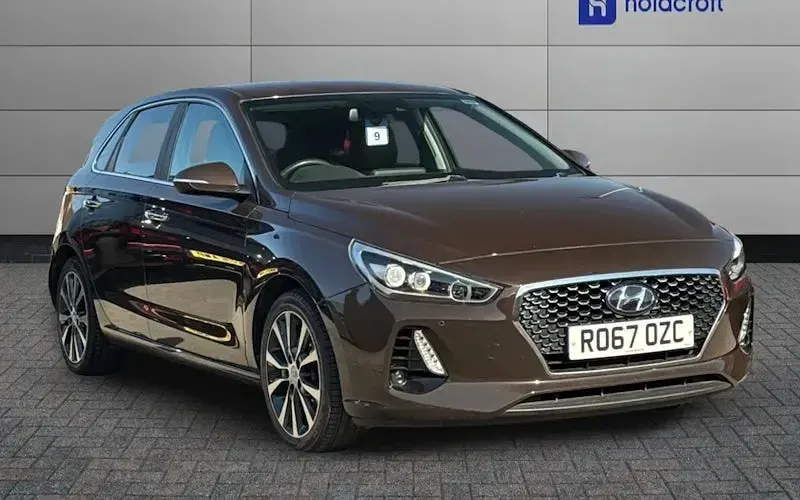 Used Hyundai i30 Premium 140 HP (102 kW) 2017 Hatchback