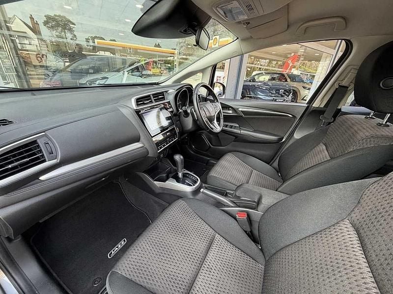 Used Honda Jazz EX 102 HP (75 kW) 2019 Shining grey Hatchback