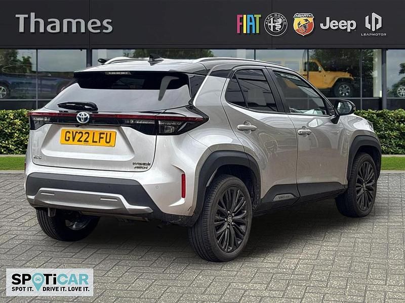 Used Toyota Yaris Hybrid 114 HP (83 kW) 2022 Grey