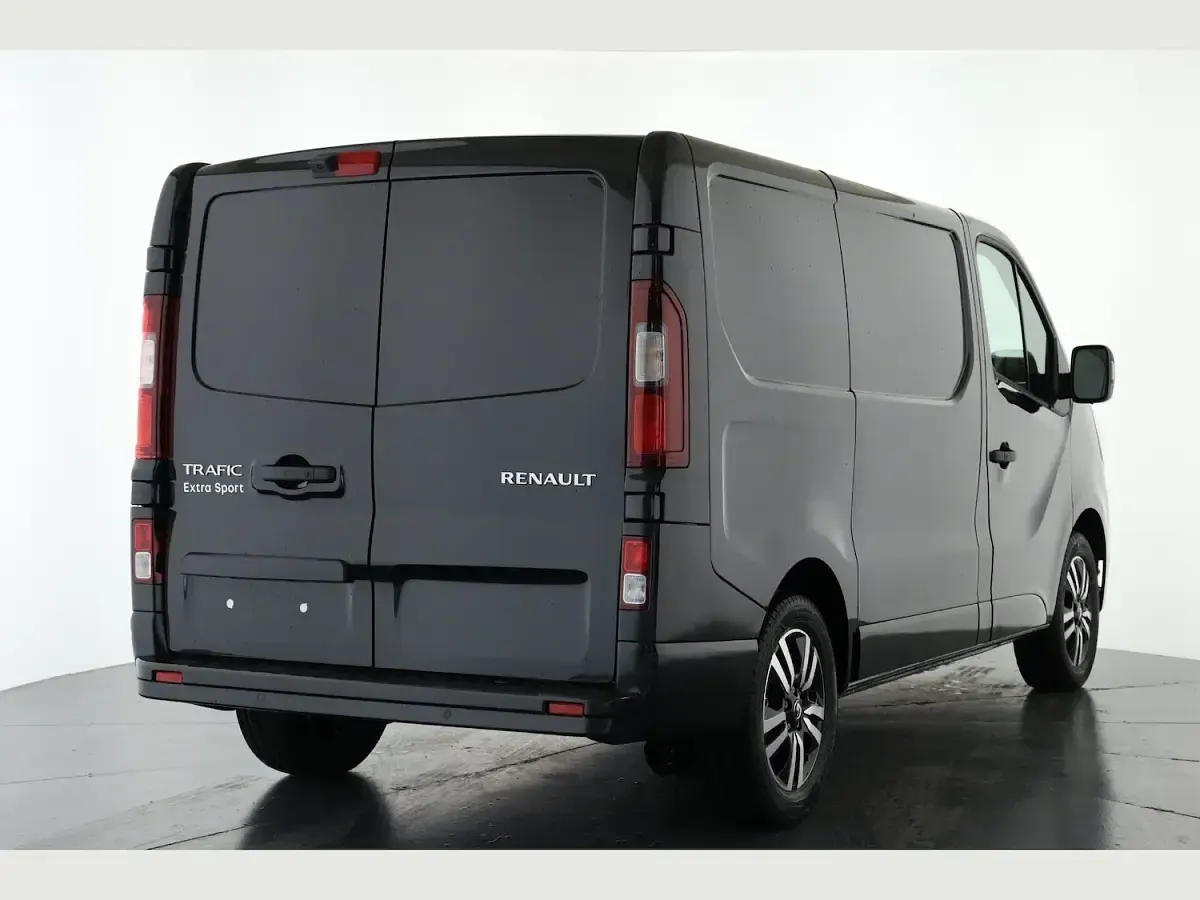 New Renault Trafic 2026 Black