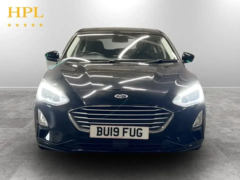 Used Ford Focus Zetec 120 HP (88 kW) 2019 Black Hatchback