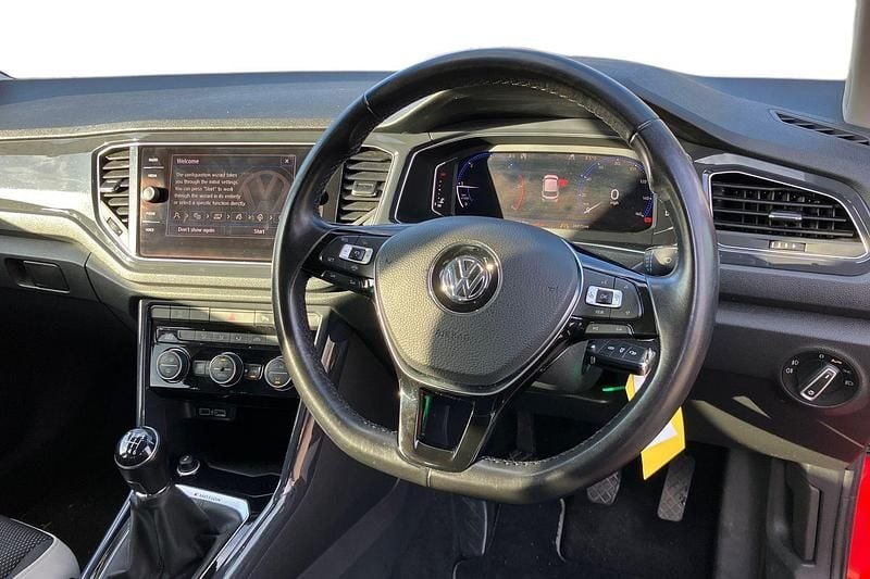 Used VW T-Roc SEL 150 HP (110 kW) 2019 Red SUV