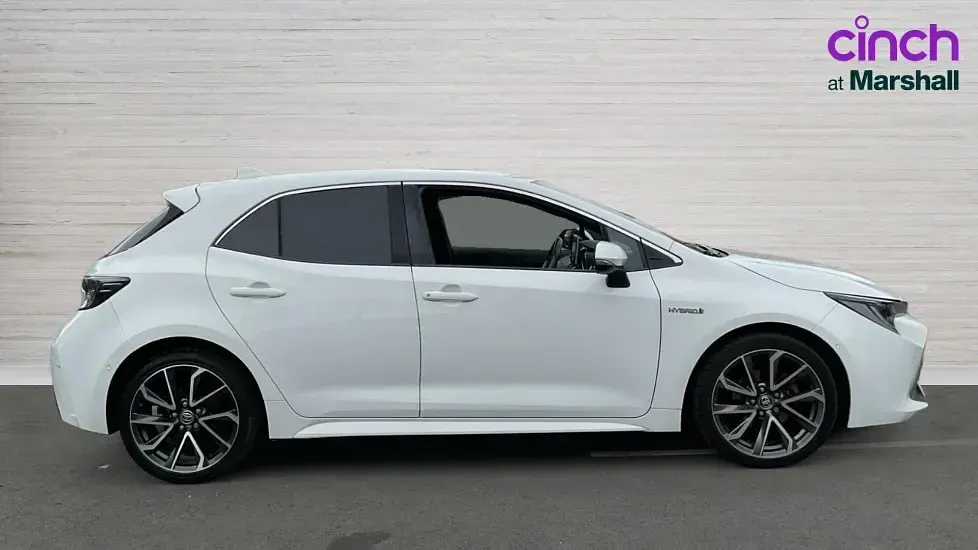 Used Toyota Corolla 122 HP (89 kW) 2026 White