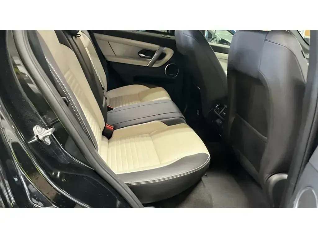 Used Land Rover Discovery Sport SE Dynamic 2023 Black SUV