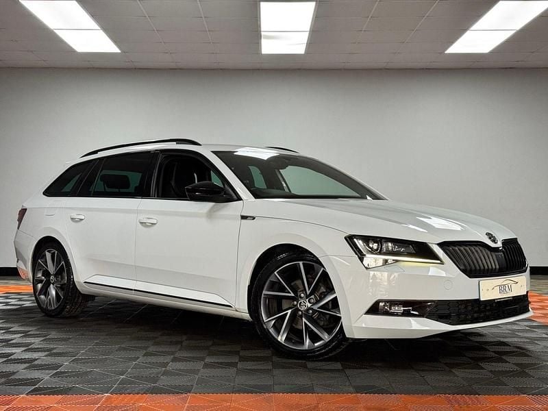 White Used 2016 Skoda Superb SportLine Estate | £17,450 (Fair price) - Image 1/4