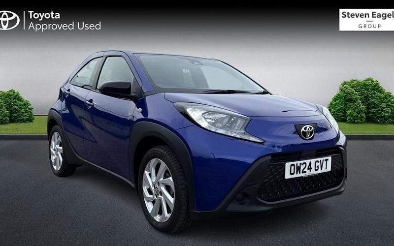 Used 2025 Toyota Aygo PURE Hatchback | £16,062 (Fair price) - Image 1/4