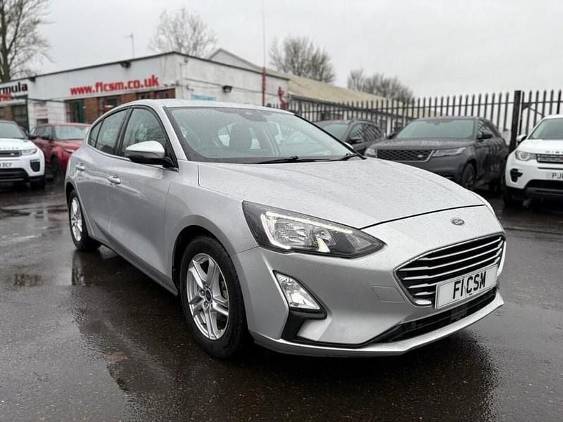 Used Ford Focus Zetec 125 HP (91 kW) 2019 Silver Hatchback