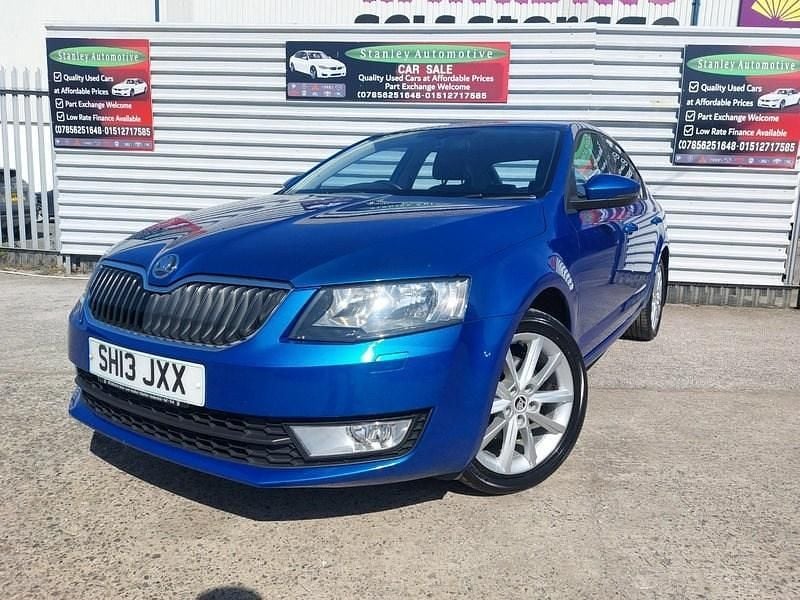 Used Skoda Octavia Elegance 2013 Blue Hatchback