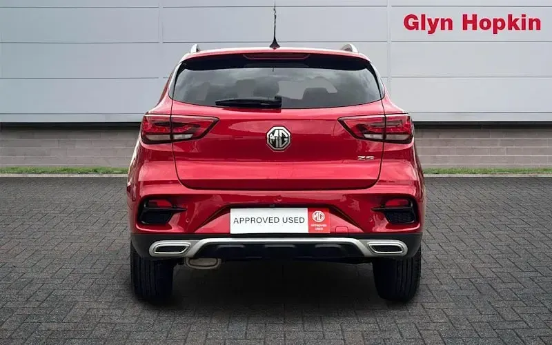 Used MG ZS Exclusive 106 HP (77 kW) 2023 Red SUV