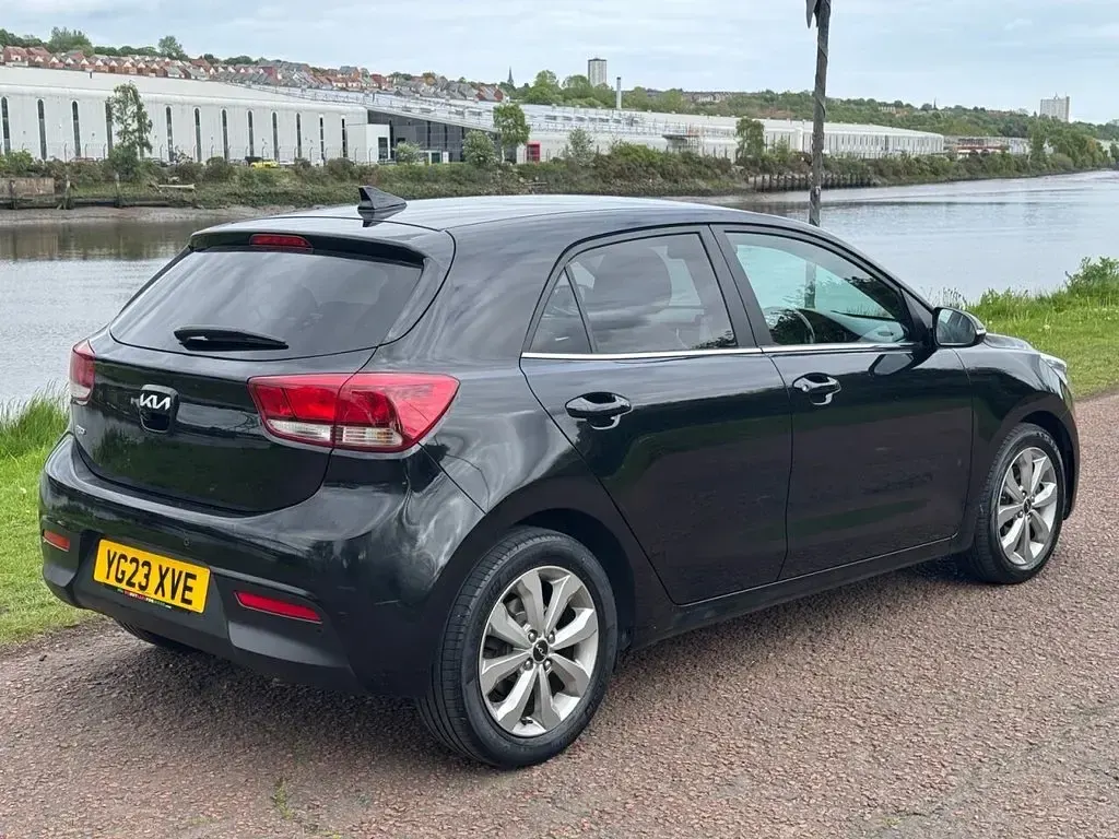 Used Kia Rio 118 HP (86 kW) 2023 Black Hatchback