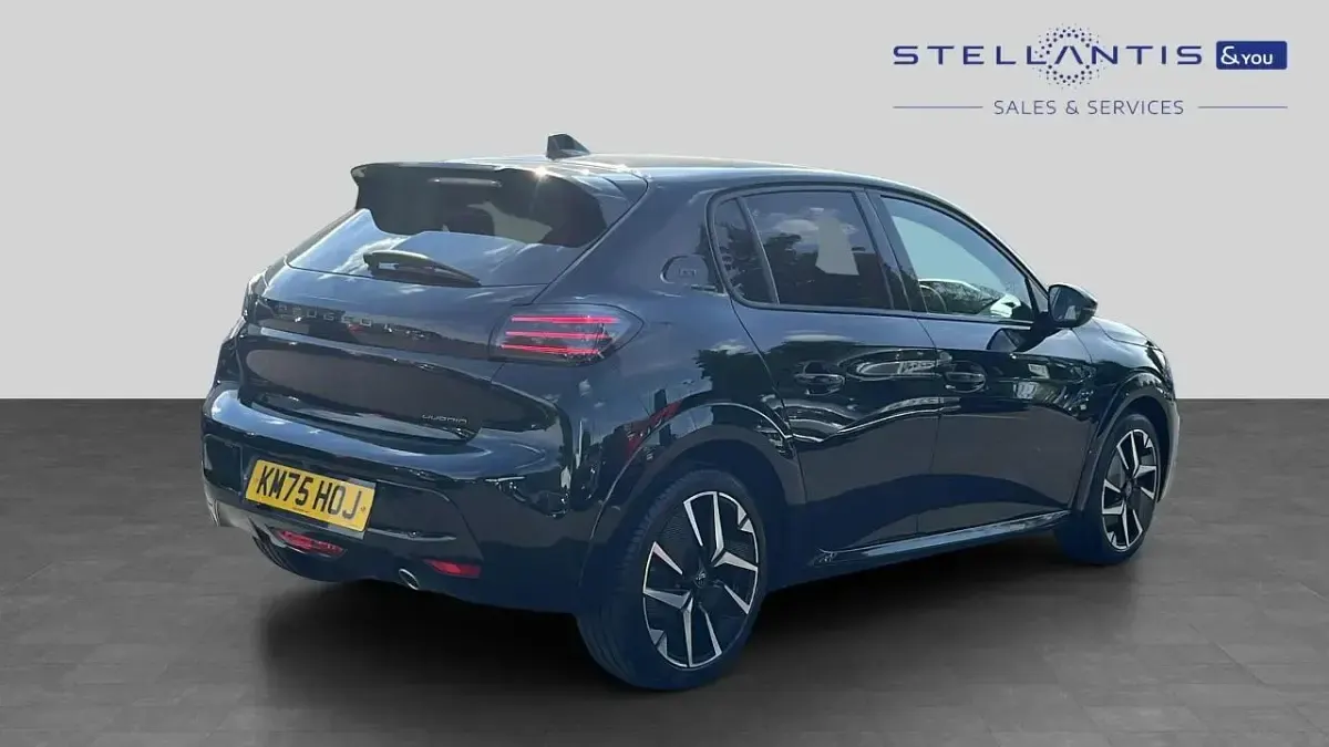Used Peugeot 208 GT 108 HP (79 kW) 2025 Black Hatchback