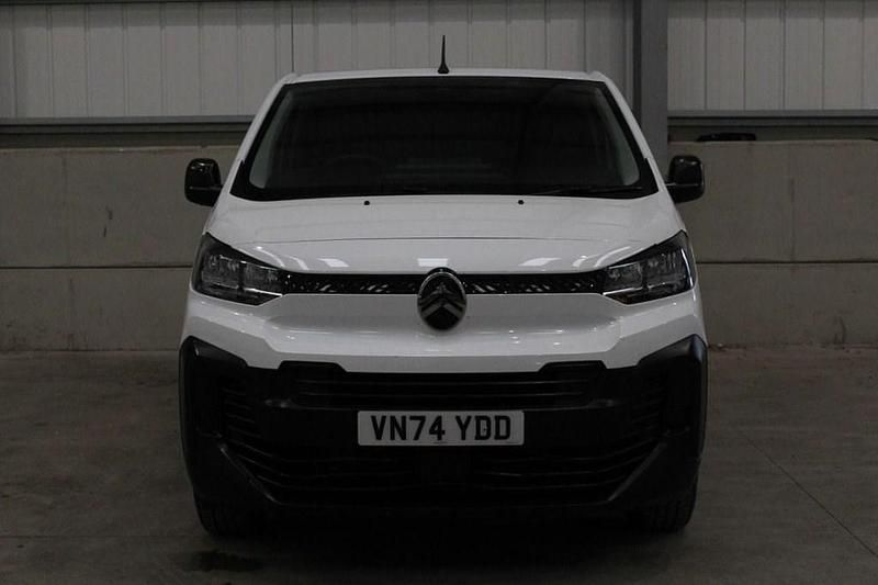 Used Citroën Dispatch 120 HP (88 kW) 2024 White MPV