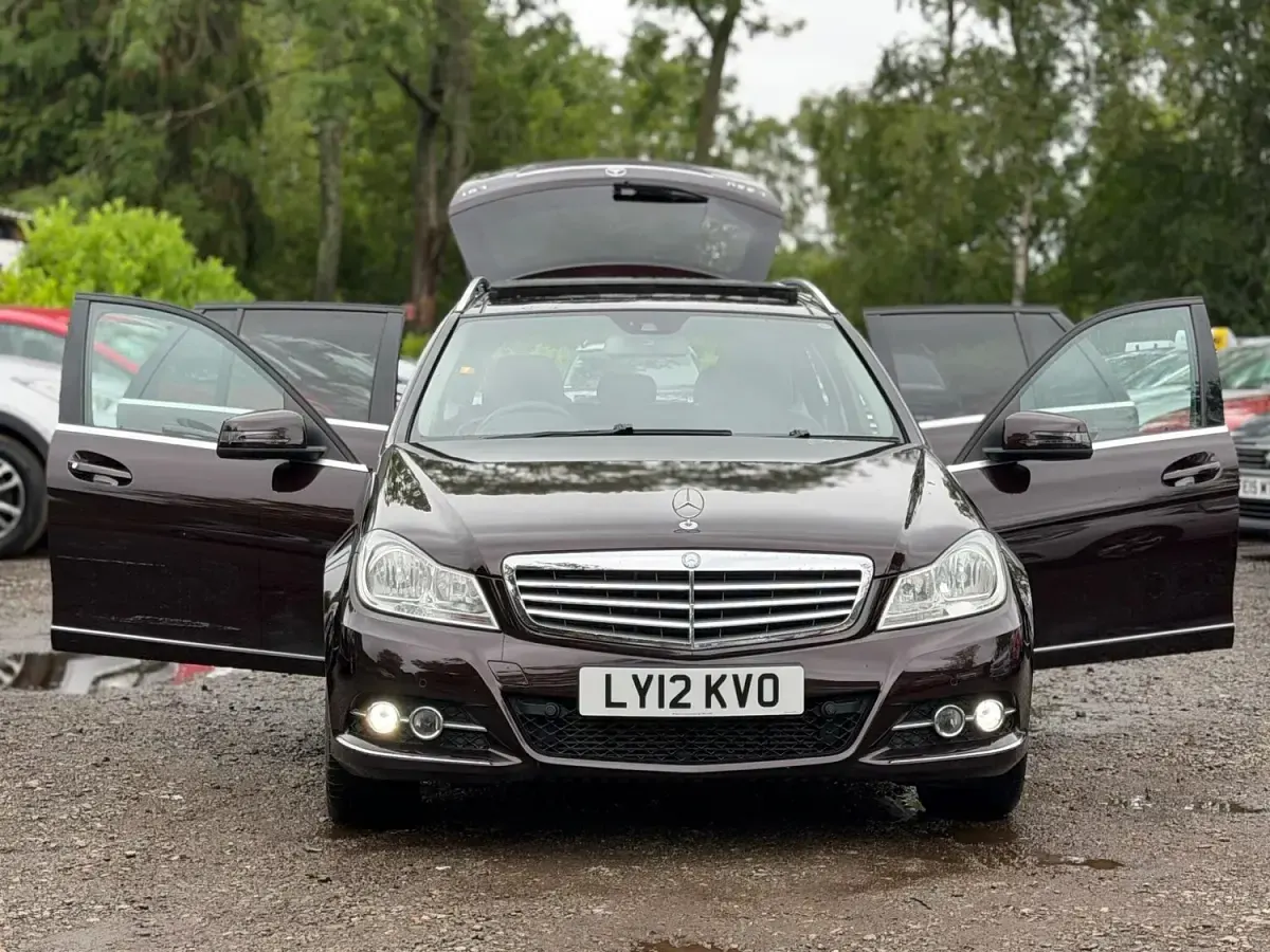 Used Mercedes C220 Elegance 2012 Brown Estate