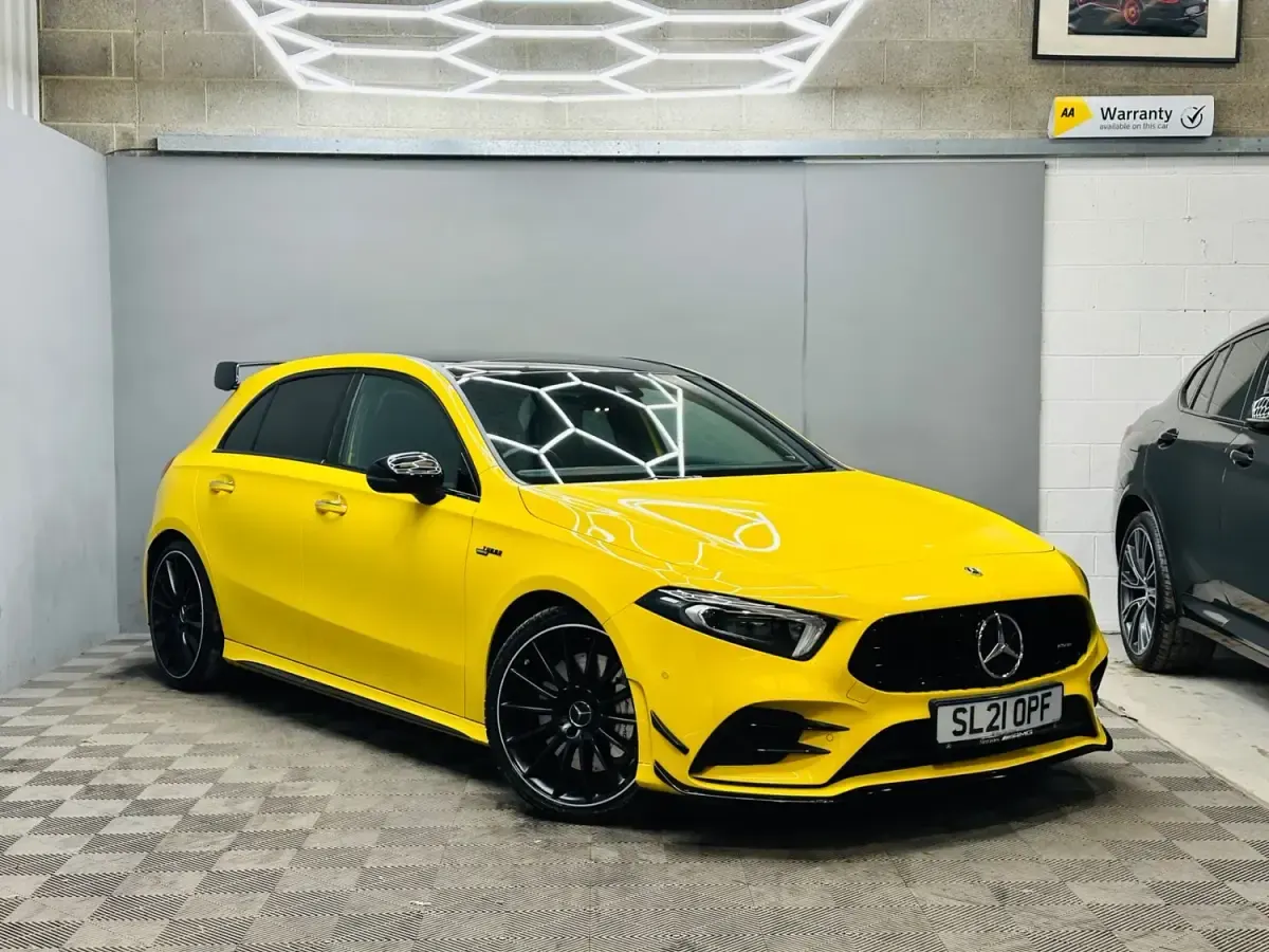 Usado Mercedes A35 AMG Premium Plus 2021 Amarelo Citadino