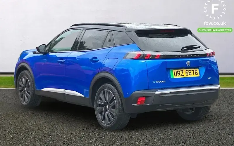 Used Peugeot e-2008 Premium 100 kW (136 HP) 2023 Blue SUV