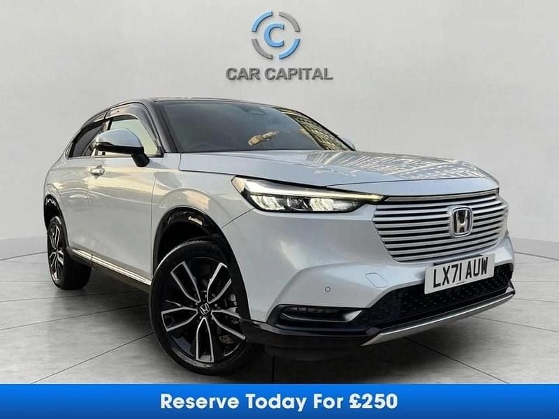 Used Honda HR-V Elegance 2022 White SUV