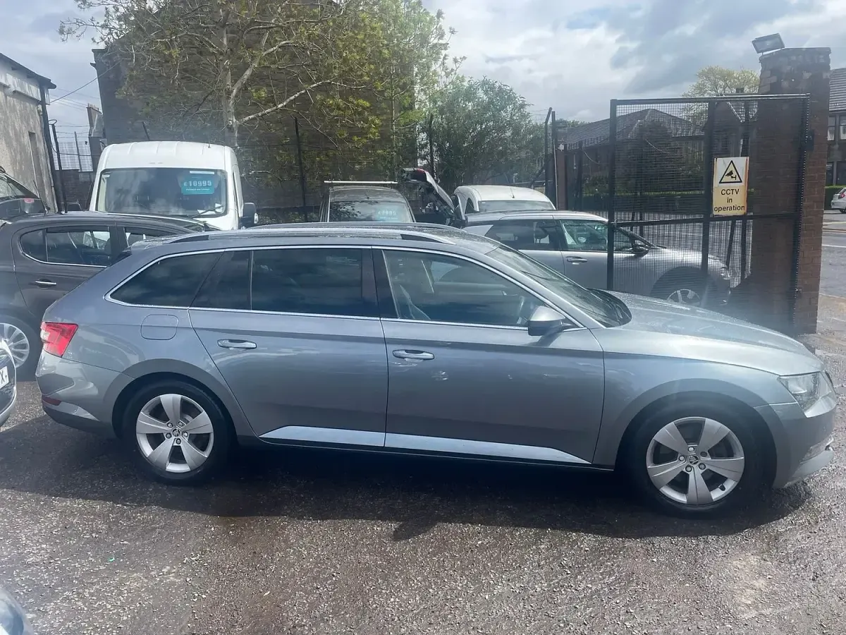 Used Skoda Superb SE Technology 150 HP (110 kW) 2016 Grey Estate