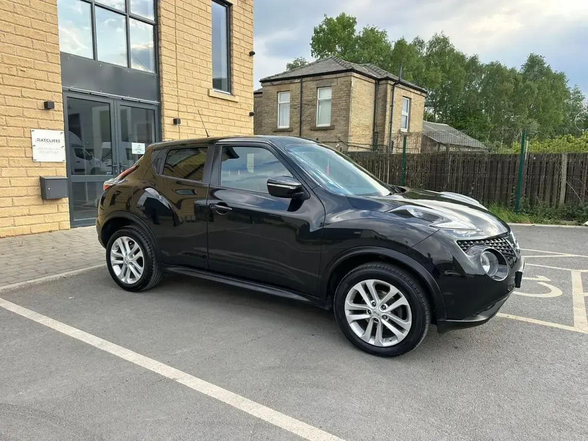 Second-hand Nissan Juke Acenta Premium 2015 Negru SUV