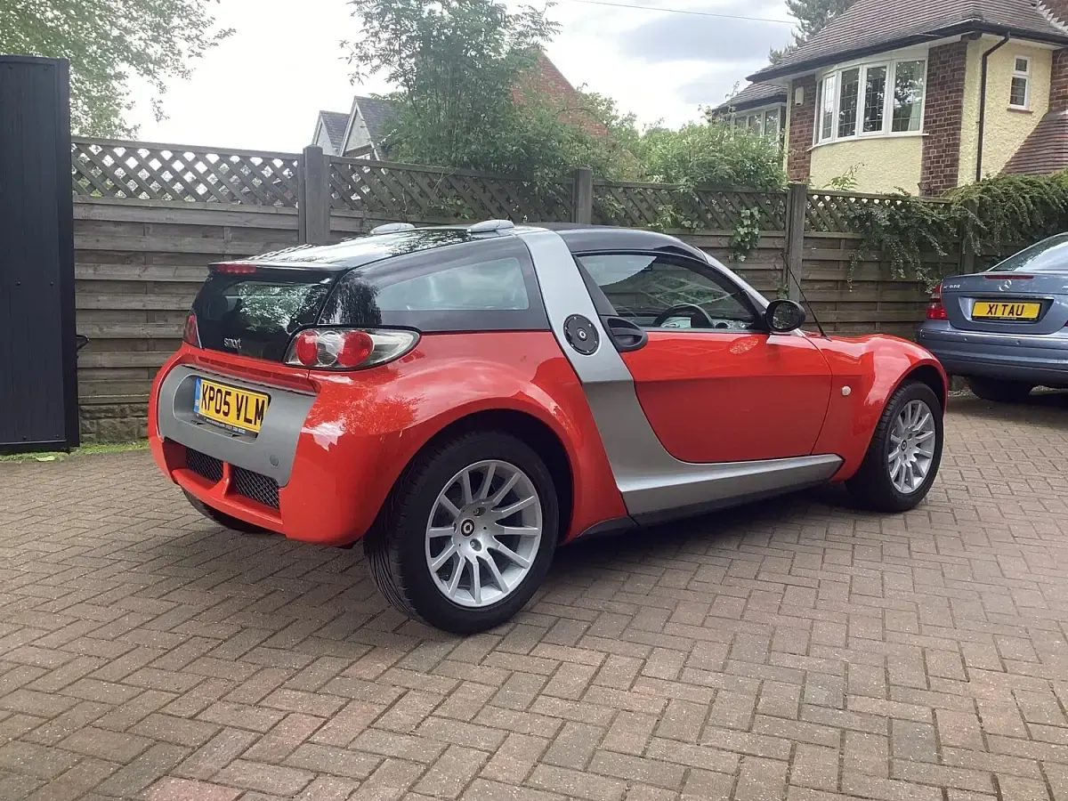 Used Smart Roadster 80 HP (58 kW) 2005 Silver Cabriolet