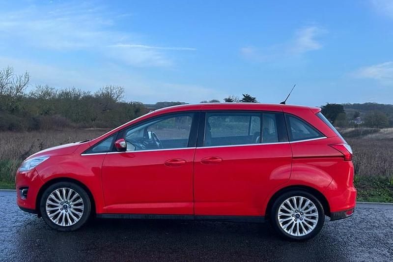 Used Ford Grand C-Max Titanium 2014 Red MPV