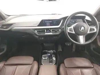 Usado BMW 118 M Sport 140 CV (102 kW) 2020 Gris Utilitario