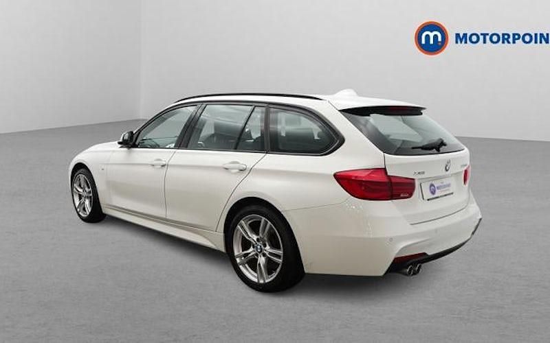 Used BMW 330 M Sport 258 HP (189 kW) 2019 White Estate