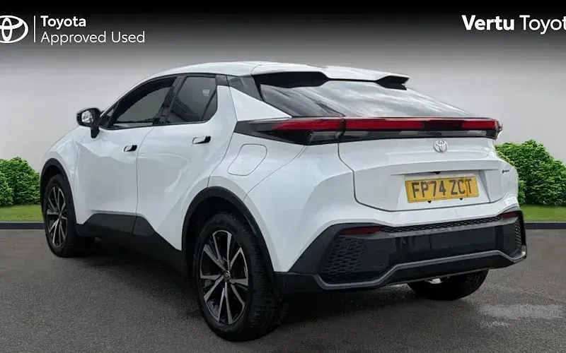 Used Toyota C-HR Design 223 HP (164 kW) 2026 SUV