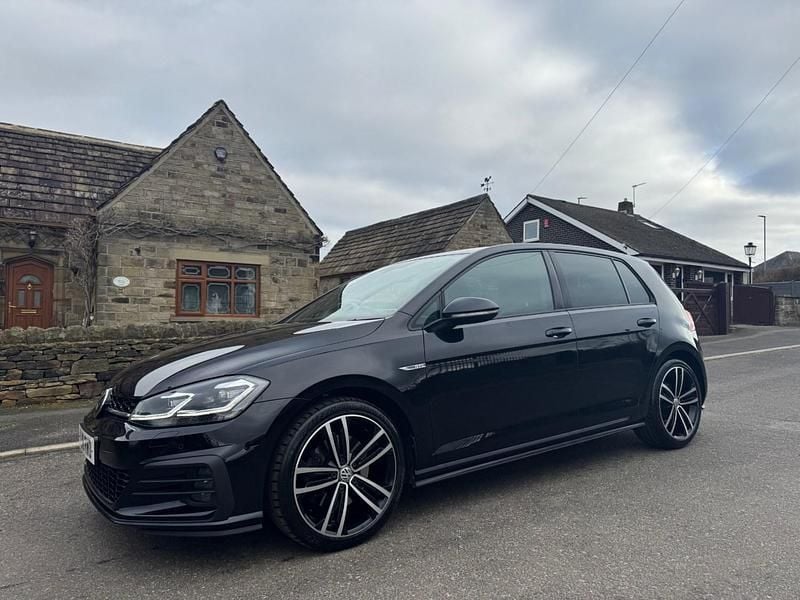 Second-hand VW Golf VII GTD 184 CP (135 kW) 2018 Negru Hatchback