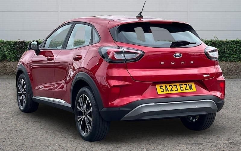 Używany Ford Puma Titanium 155 KM (114 kW) 2023 Czerwony SUV