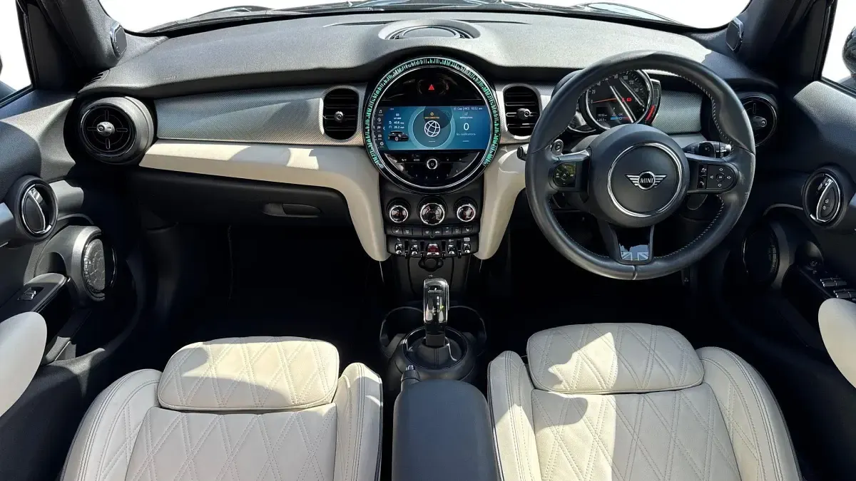 Used Mini Cooper S Exclusive 192 HP (141 kW) 2022 Black Hatchback