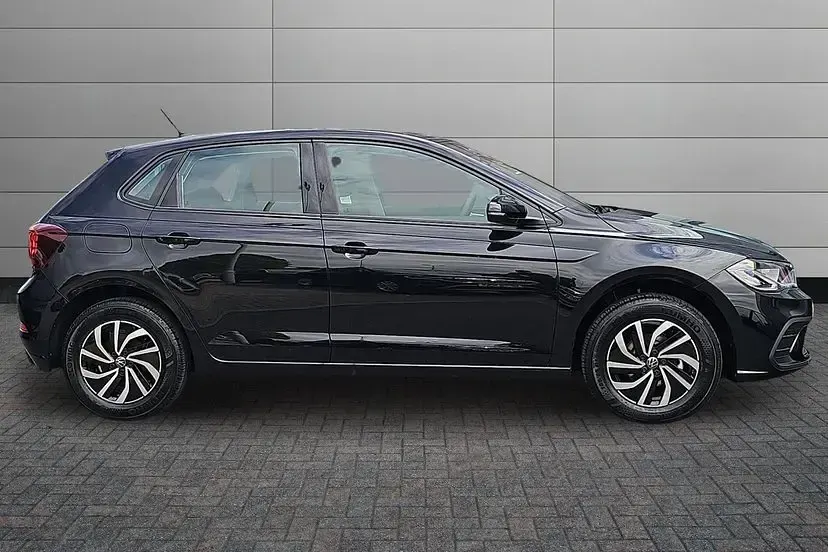New VW Polo Life 95 HP (69 kW) 2026 Black Hatchback