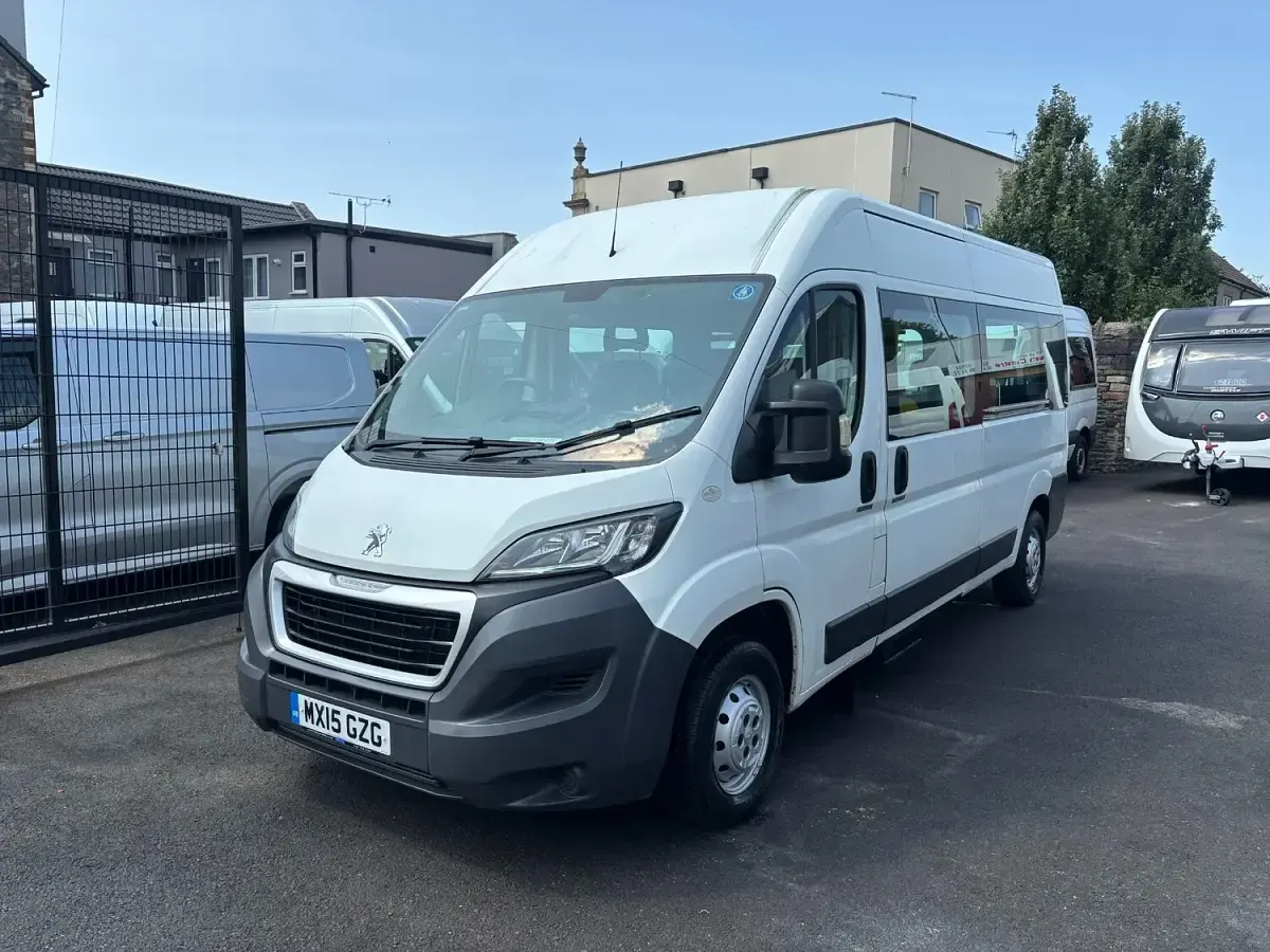 Used Peugeot Boxer 130 HP (95 kW) 2015 White Van