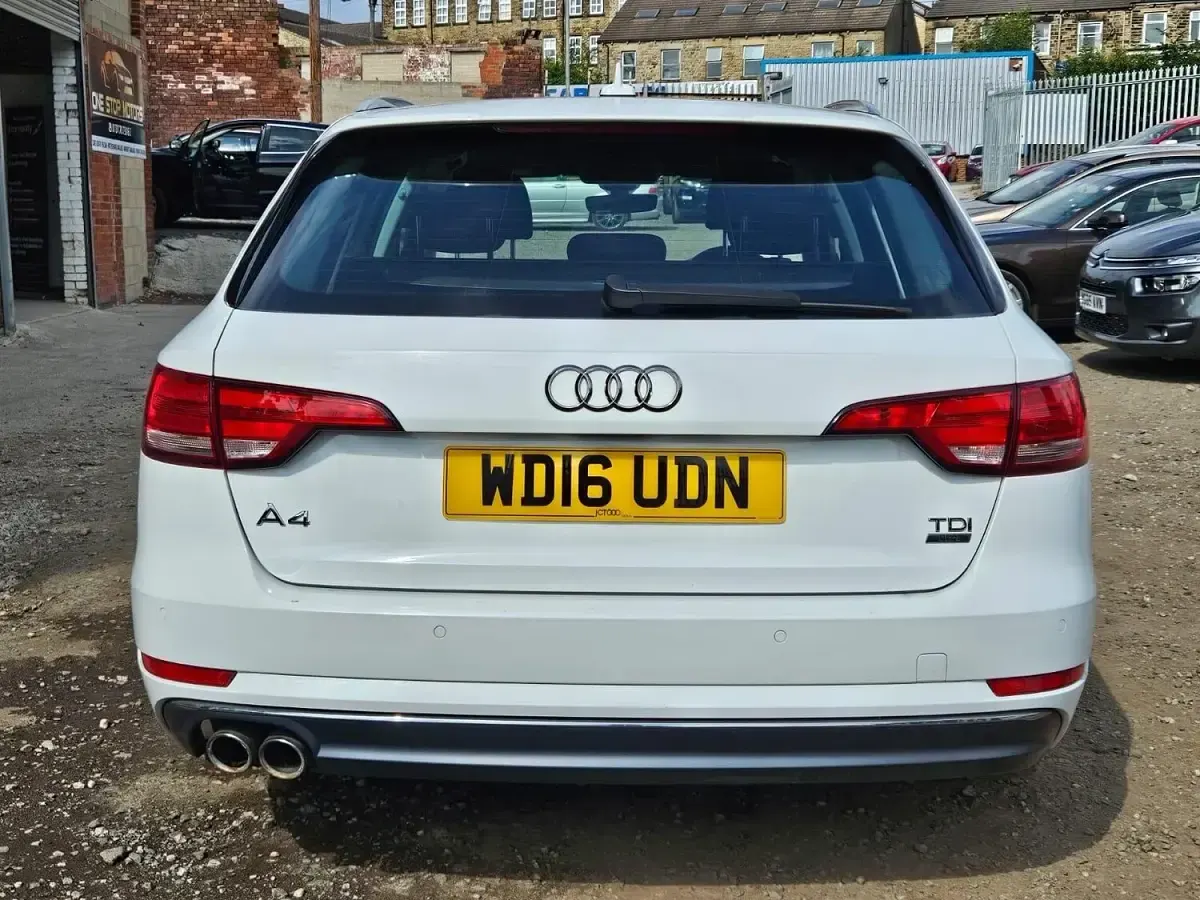 Used Audi A4 Sport 190 HP (139 kW) 2016 White Estate
