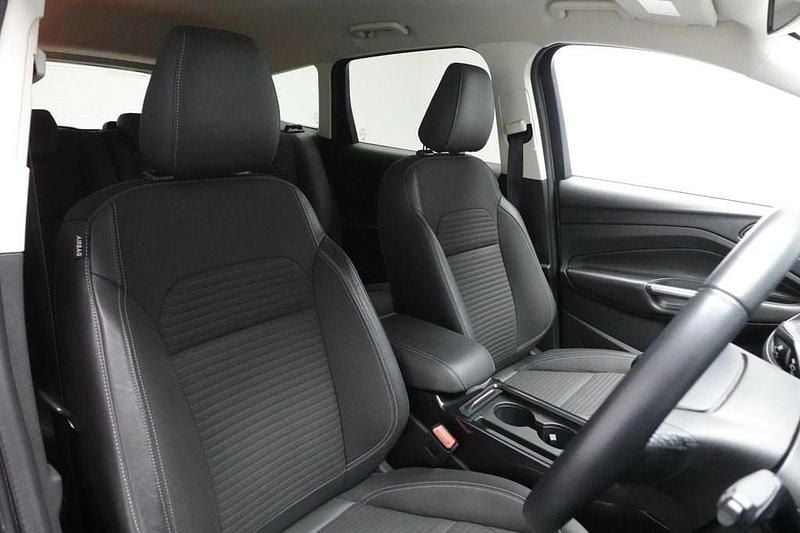 Used Ford Kuga Titanium 120 HP (88 kW) 2019 Grey SUV