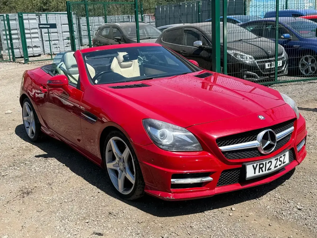 Used Mercedes SLK250 AMG 204 HP (150 kW) 2012 Red Cabriolet