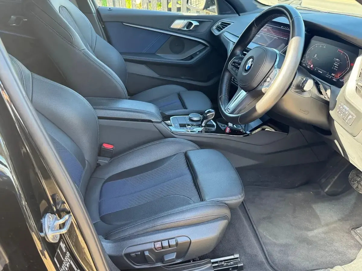 Used BMW 118 M Sport 140 HP (102 kW) 2020 Black Hatchback
