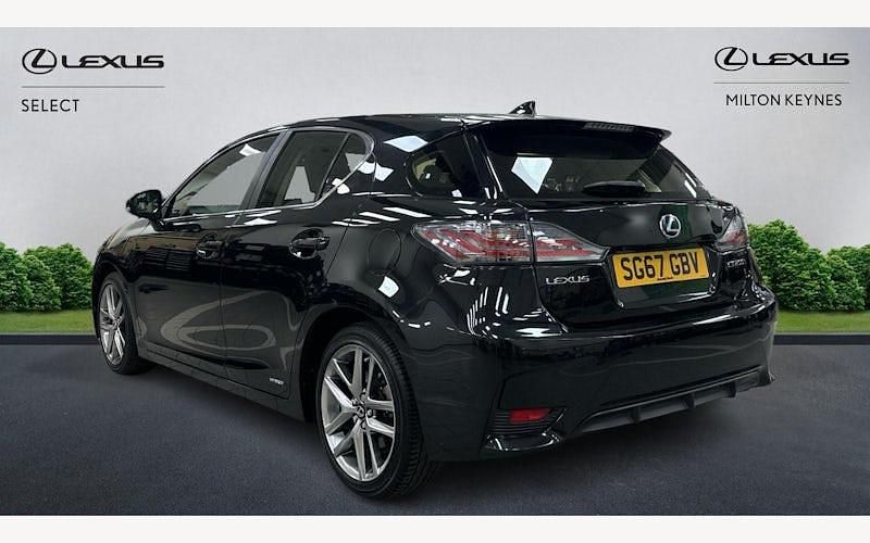 Used Lexus CT200h Executive Line 136 HP (100 kW) 2017 Hatchback