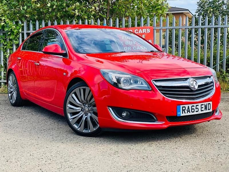 Red Used 2016 Vauxhall Insignia Elite Hatchback | £4,990 (Fair price) - Image 1/4