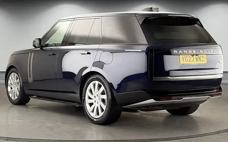 Used Land Rover Range Rover SE 441 HP (324 kW) 2022 Portofino blue SUV